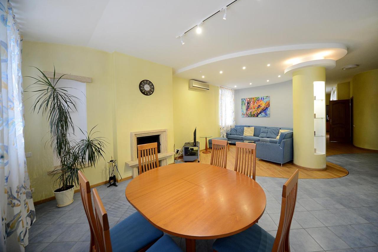Artol Sophia Apartment Kiev Exterior photo